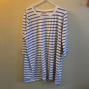 3/4 sleeve T-shirt black and white stripes